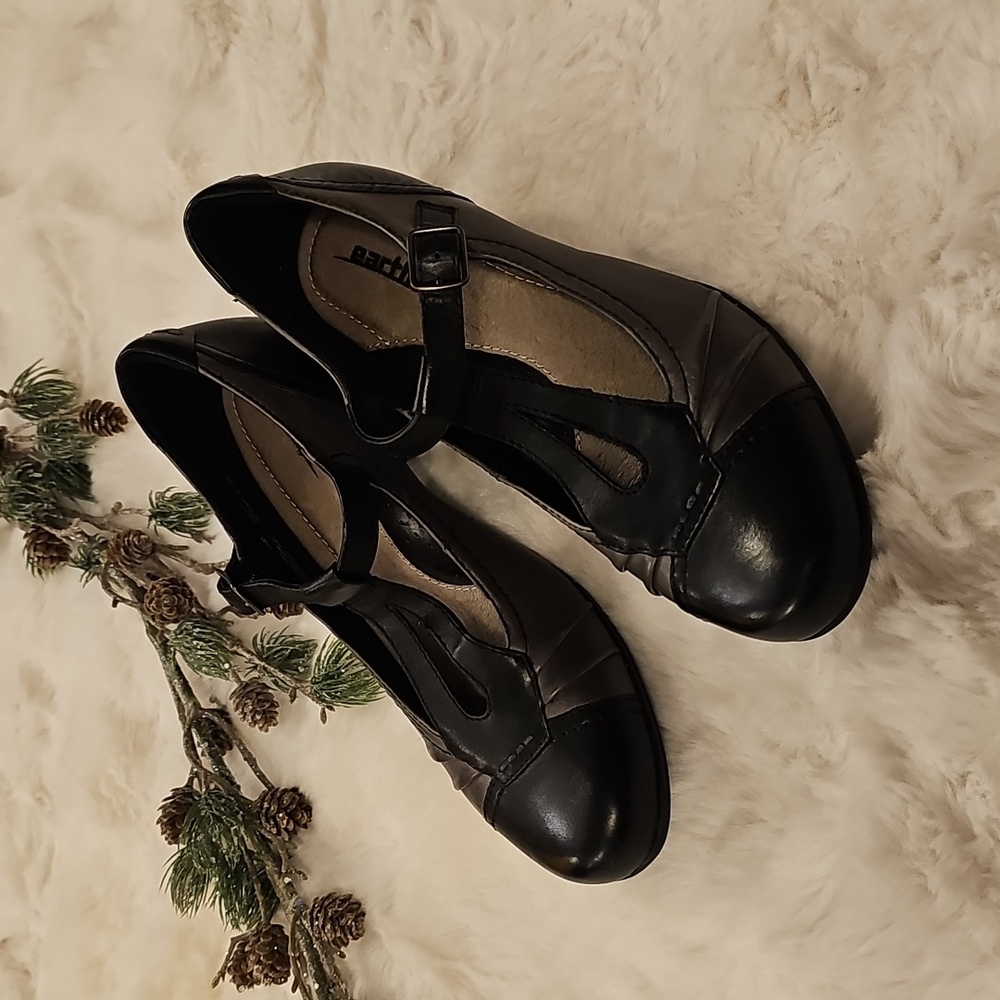 Earth Black Gray Leather Wanderlust Pumps Mary Janes Womens 9B VGUC